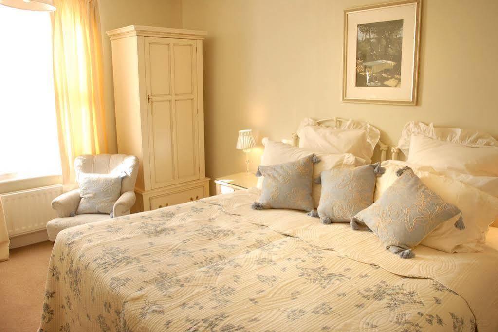 Courtland Hotel สแตรทฟอร์ด อะพอน เอวอน ภายนอก รูปภาพ